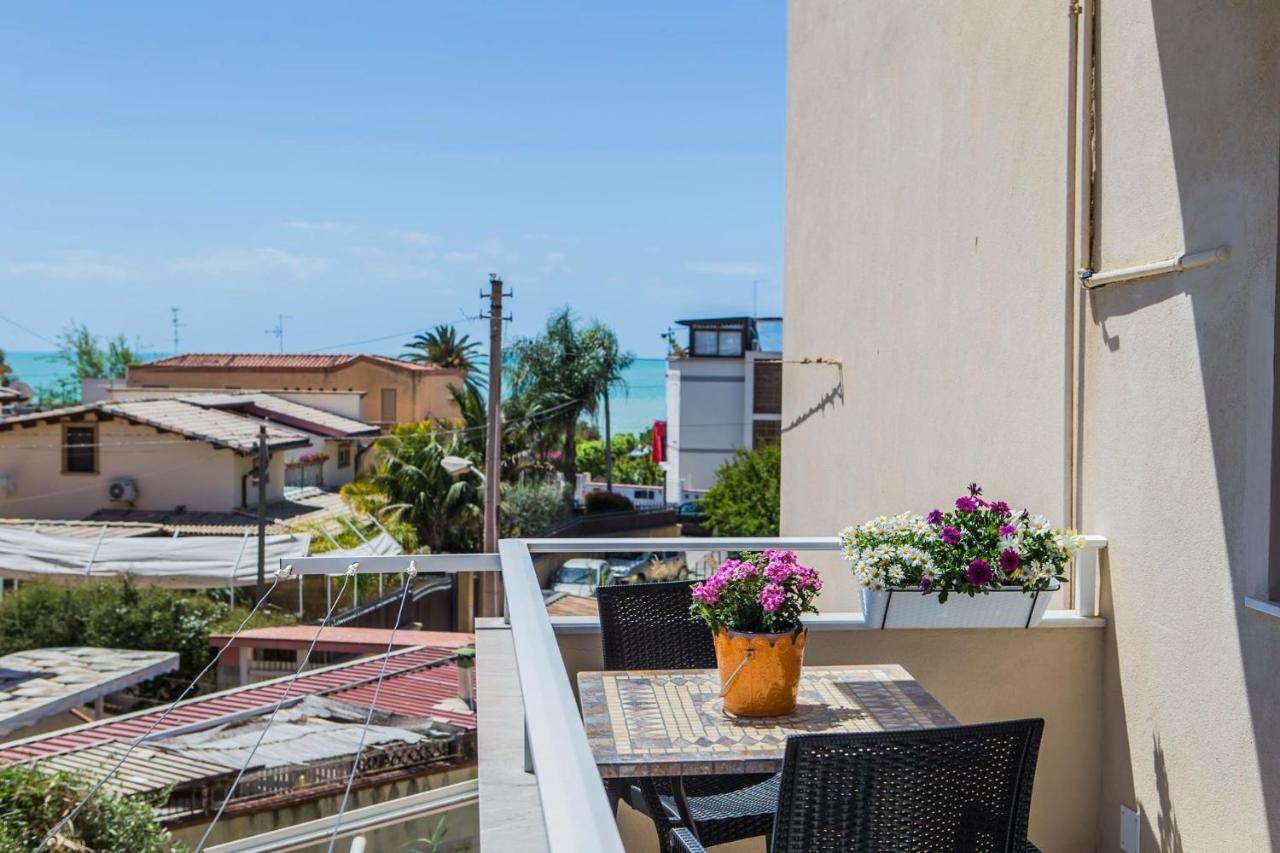 Le Notti Di Morfeo Bed & Breakfast San Leone Exterior photo